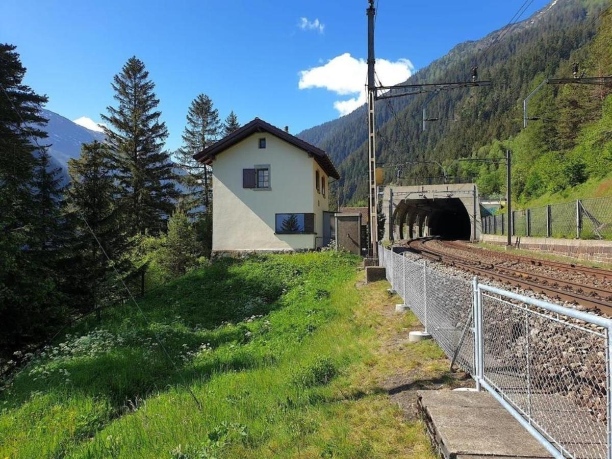 Bahnwaerterhaus Eggwald Villa Wassen Exterior photo